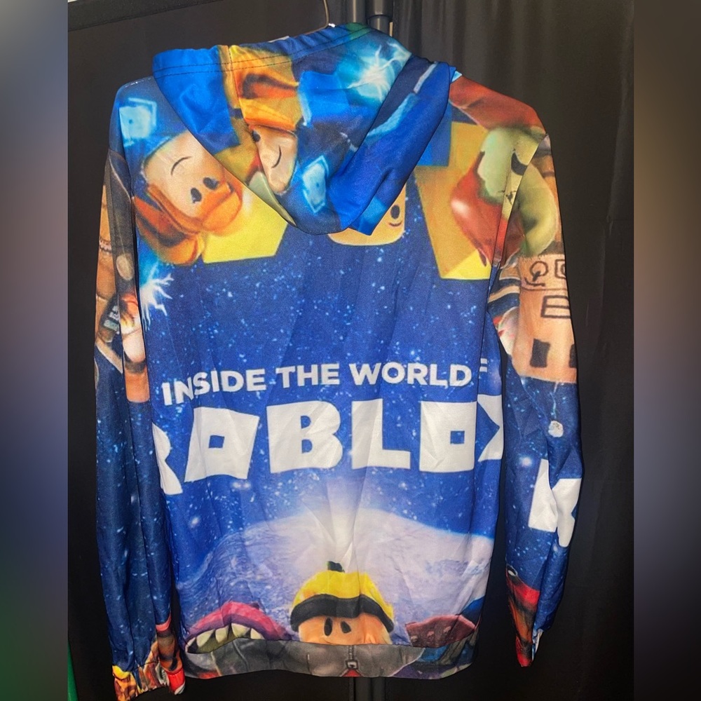 Roblox pull over hoodie Kids XL (runs small)